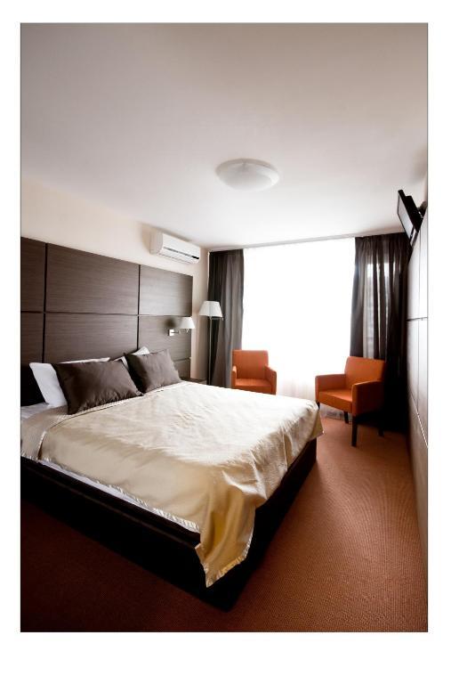 Hotel Mirniy Resort Odessa Room photo